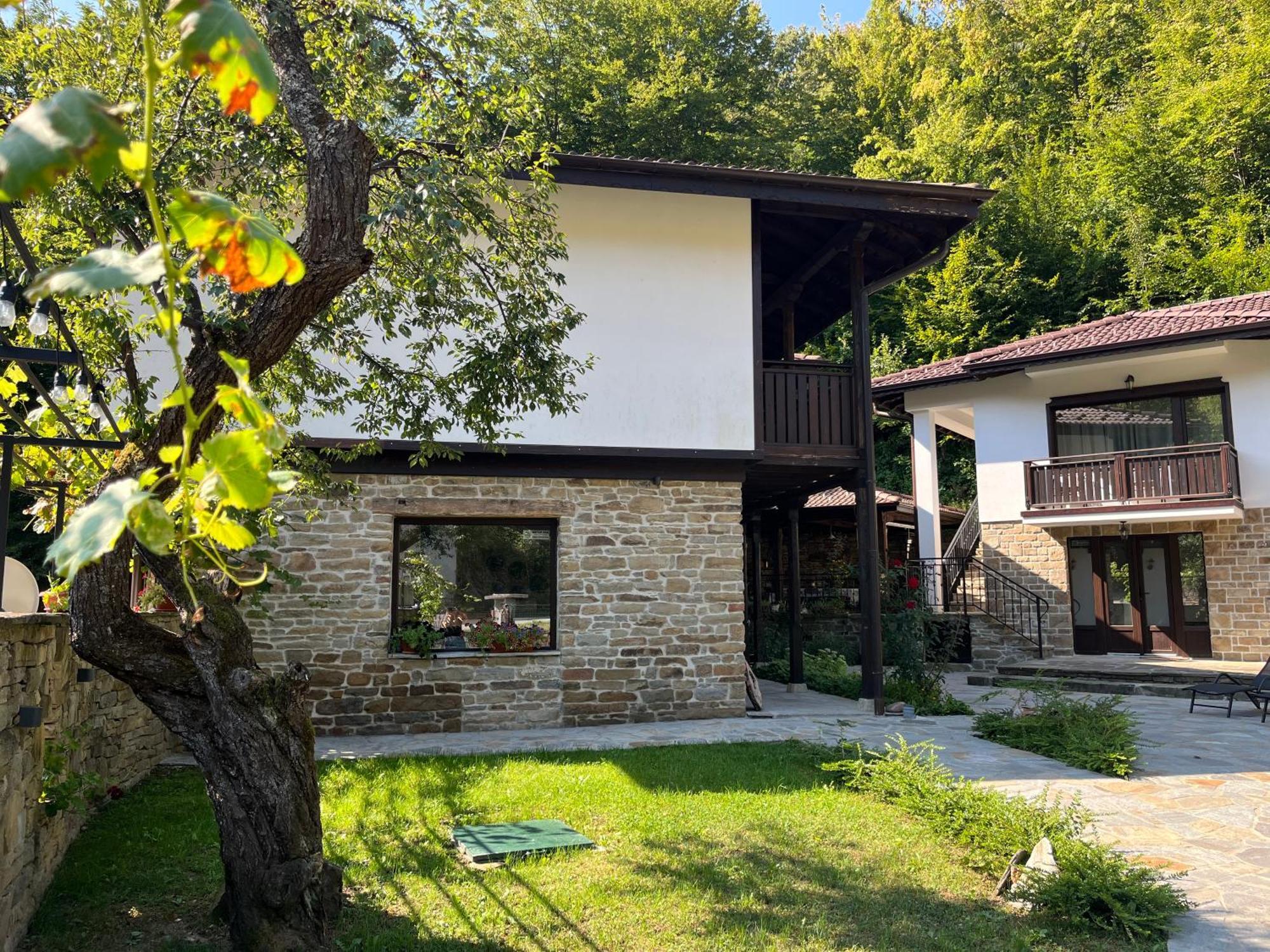 Verta House Triawna Zewnętrze zdjęcie