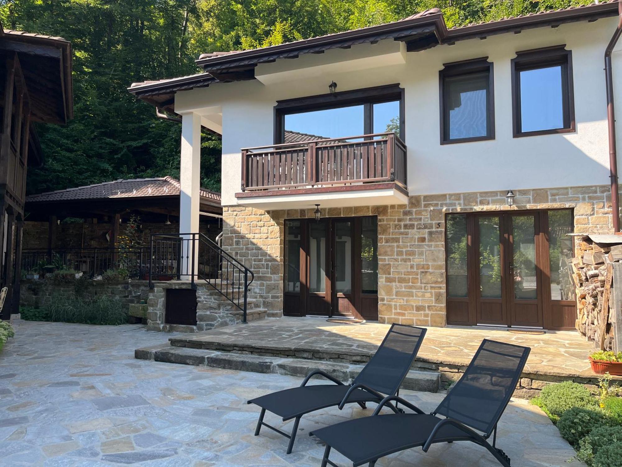 Verta House Triawna Zewnętrze zdjęcie